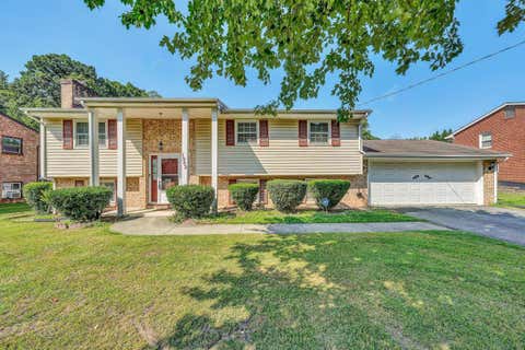 Homes For Sale - 1942 Governor Dr<br/> Roanoke, VA 24019