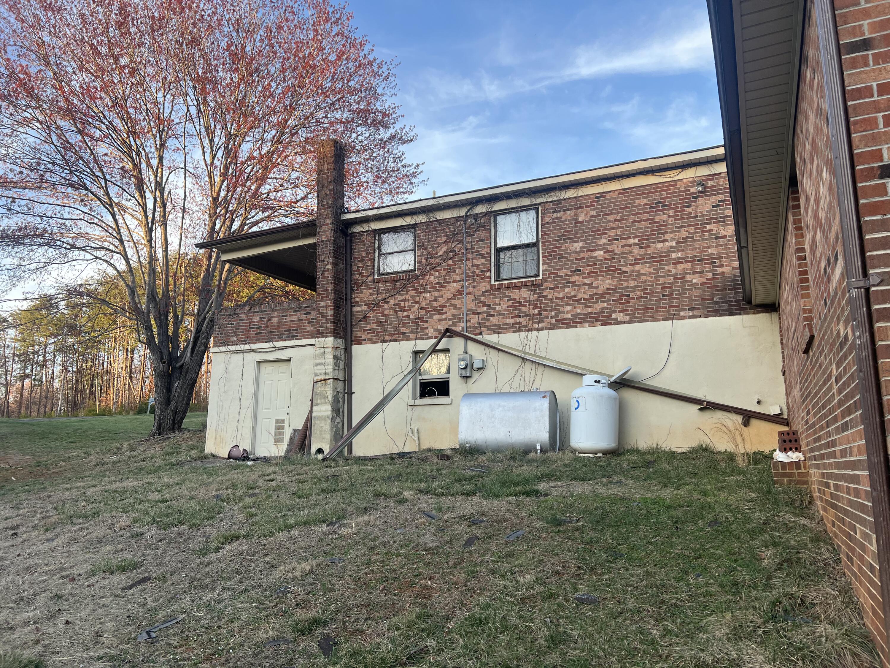 451 Grand Lake Dr, Ridgeway, Virginia image 13