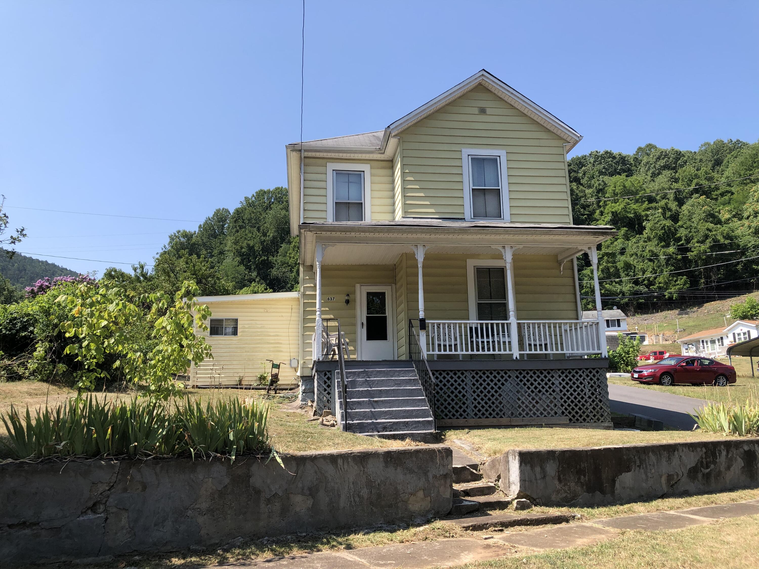 637 Verge St, Clifton Forge, Virginia image 2