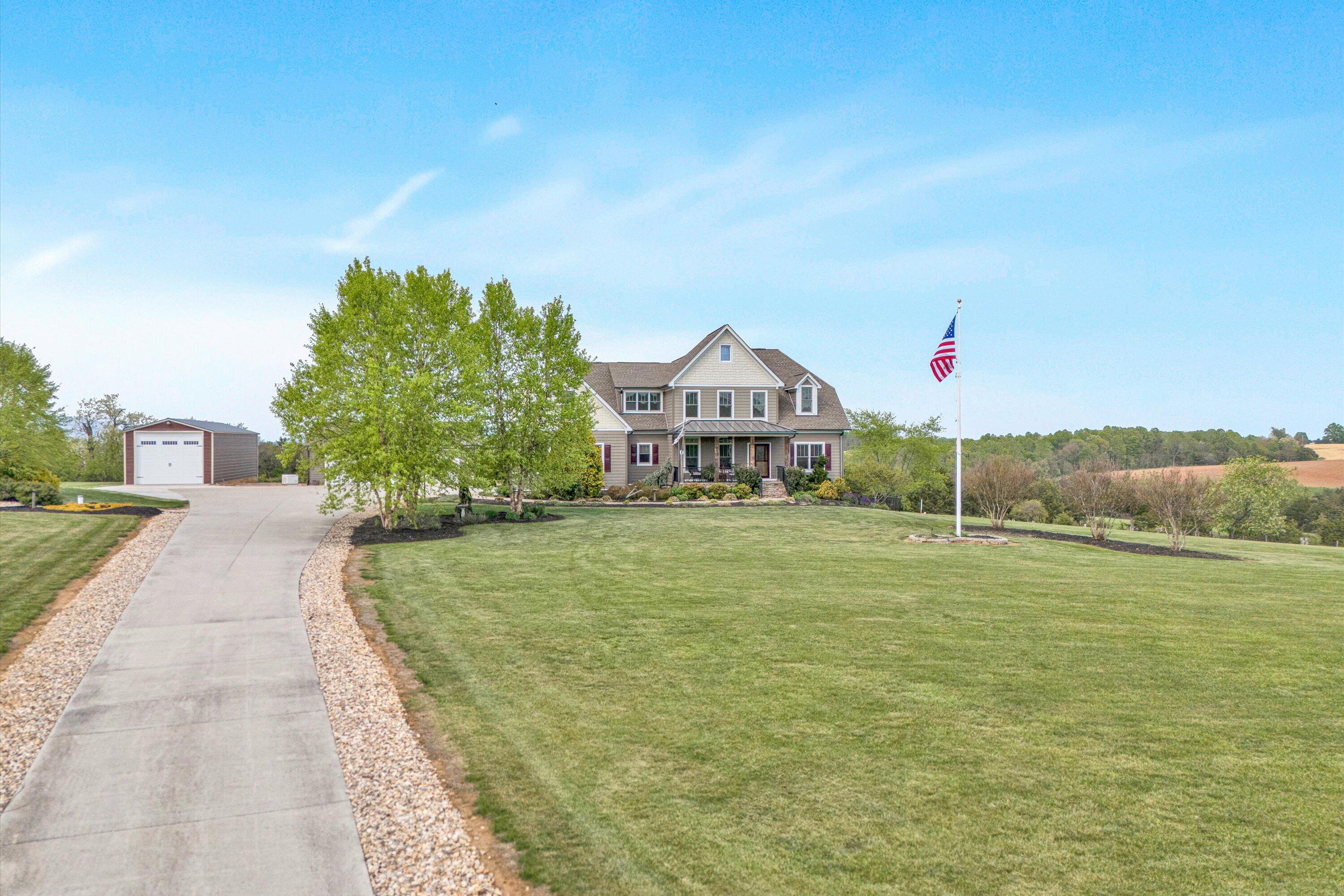 Bedford, Virginia 24523, United States, 5 Bedrooms Bedrooms, ,6 BathroomsBathrooms,Residential,Active,114474