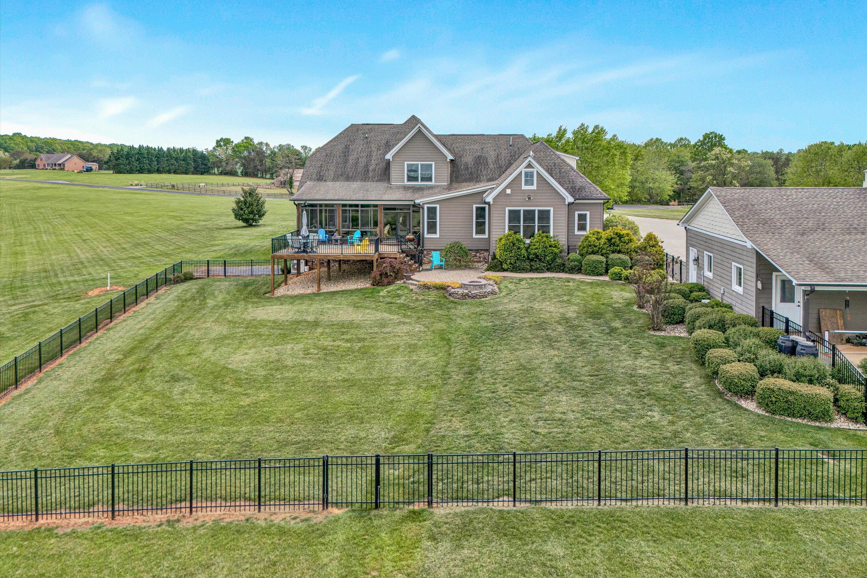 Bedford, Virginia 24523, United States, 5 Bedrooms Bedrooms, ,6 BathroomsBathrooms,Residential,Active,114474