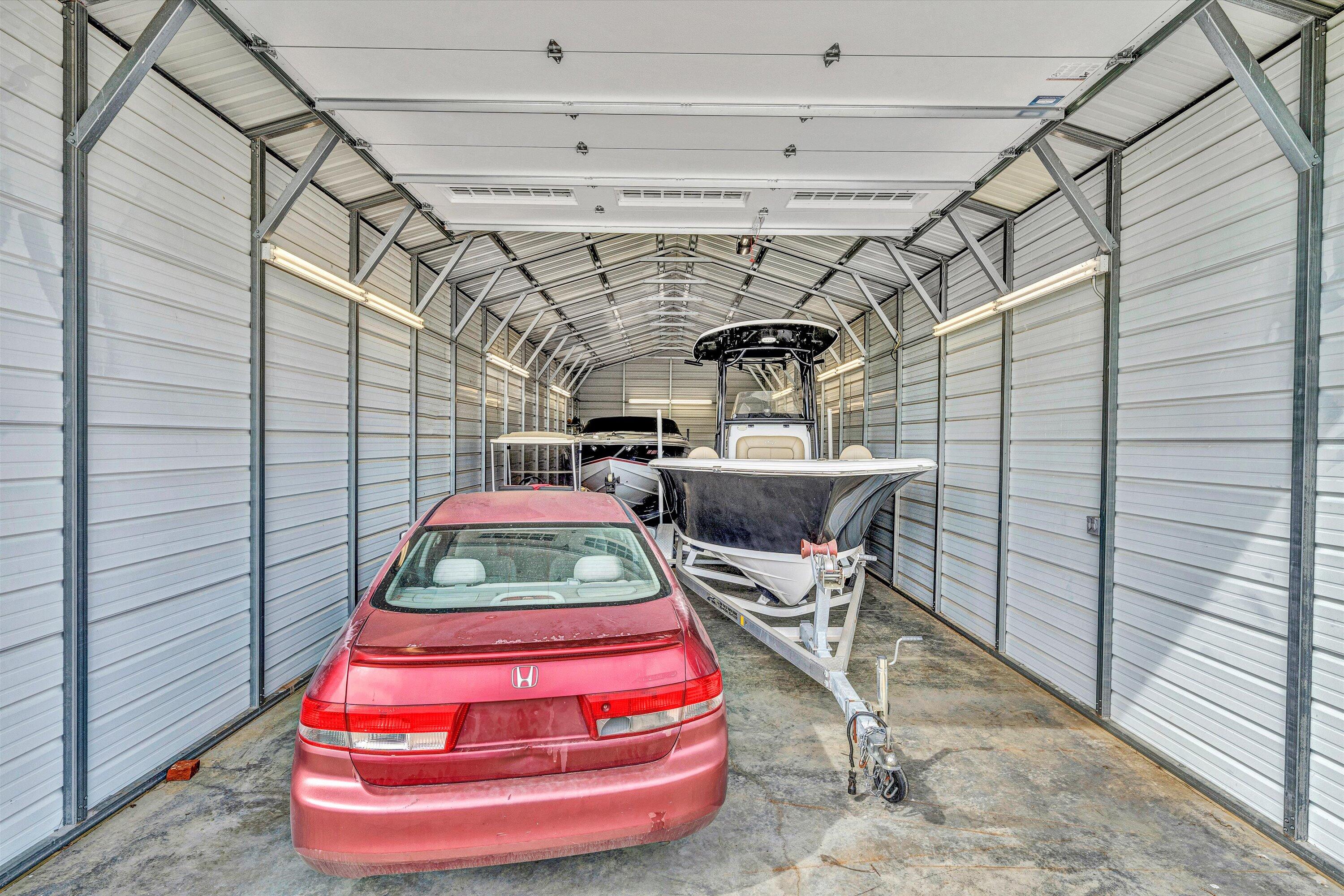 Bedford, Virginia 24523, United States, 5 Bedrooms Bedrooms, ,6 BathroomsBathrooms,Residential,Active,114474