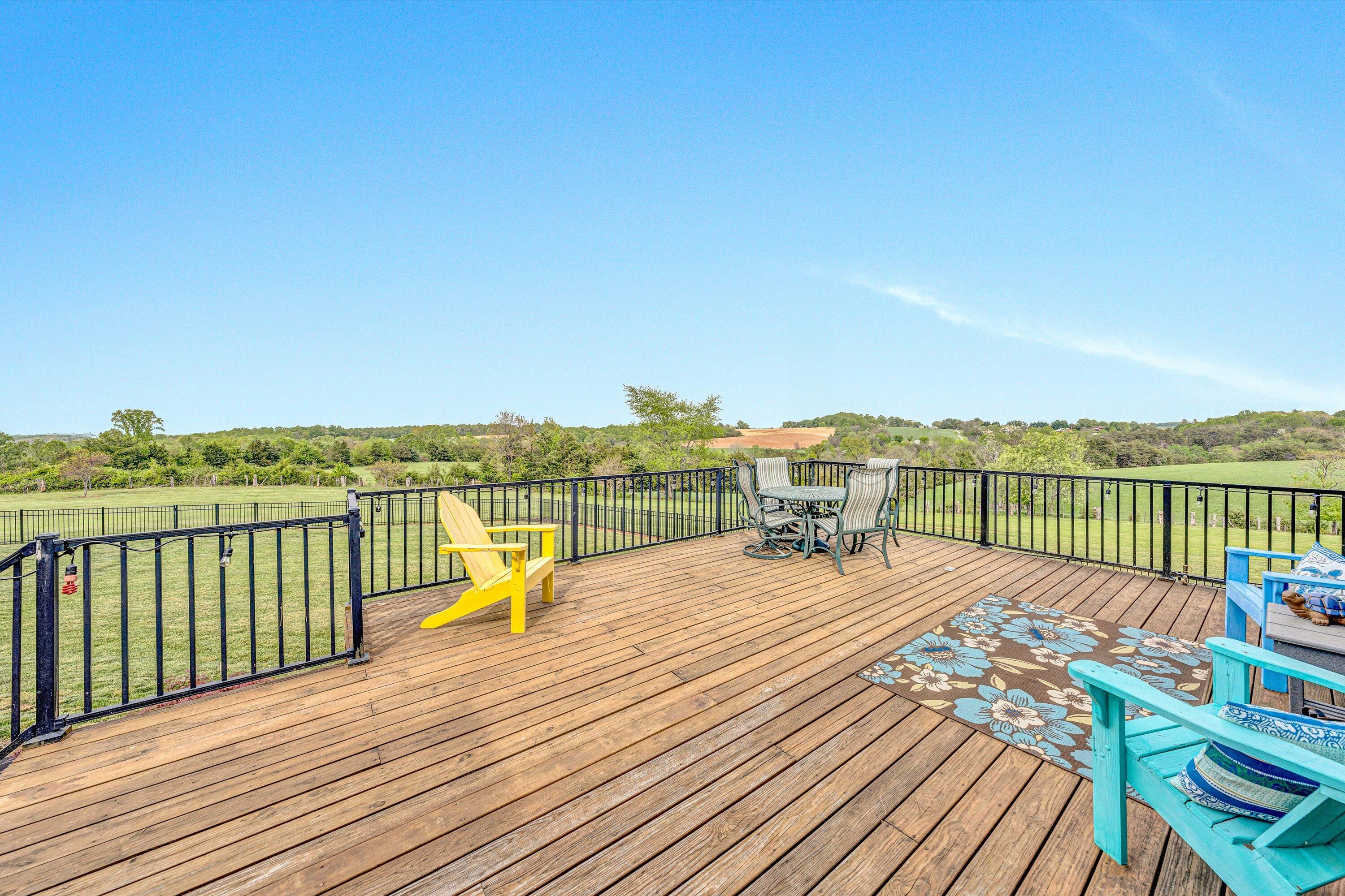 Bedford, Virginia 24523, United States, 5 Bedrooms Bedrooms, ,6 BathroomsBathrooms,Residential,Active,114474