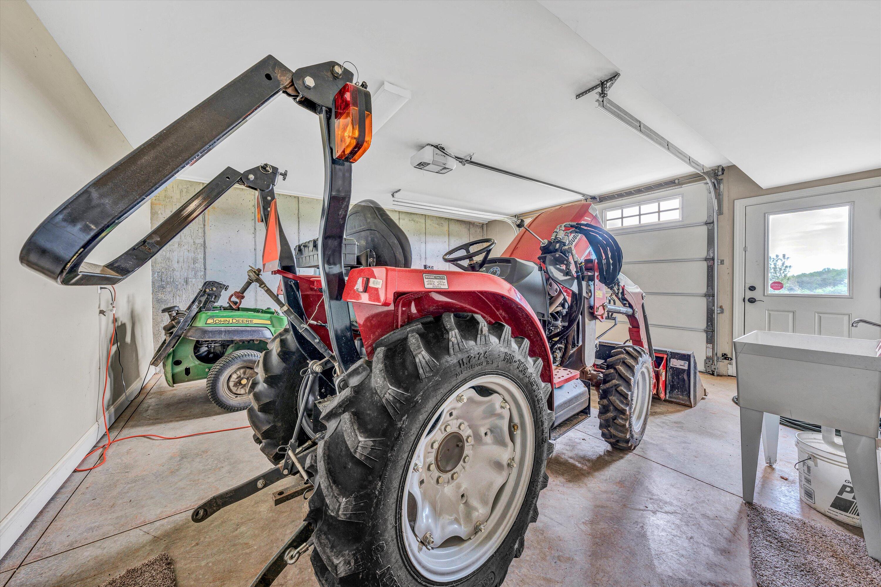 Bedford, Virginia 24523, United States, 5 Bedrooms Bedrooms, ,6 BathroomsBathrooms,Residential,Active,114474