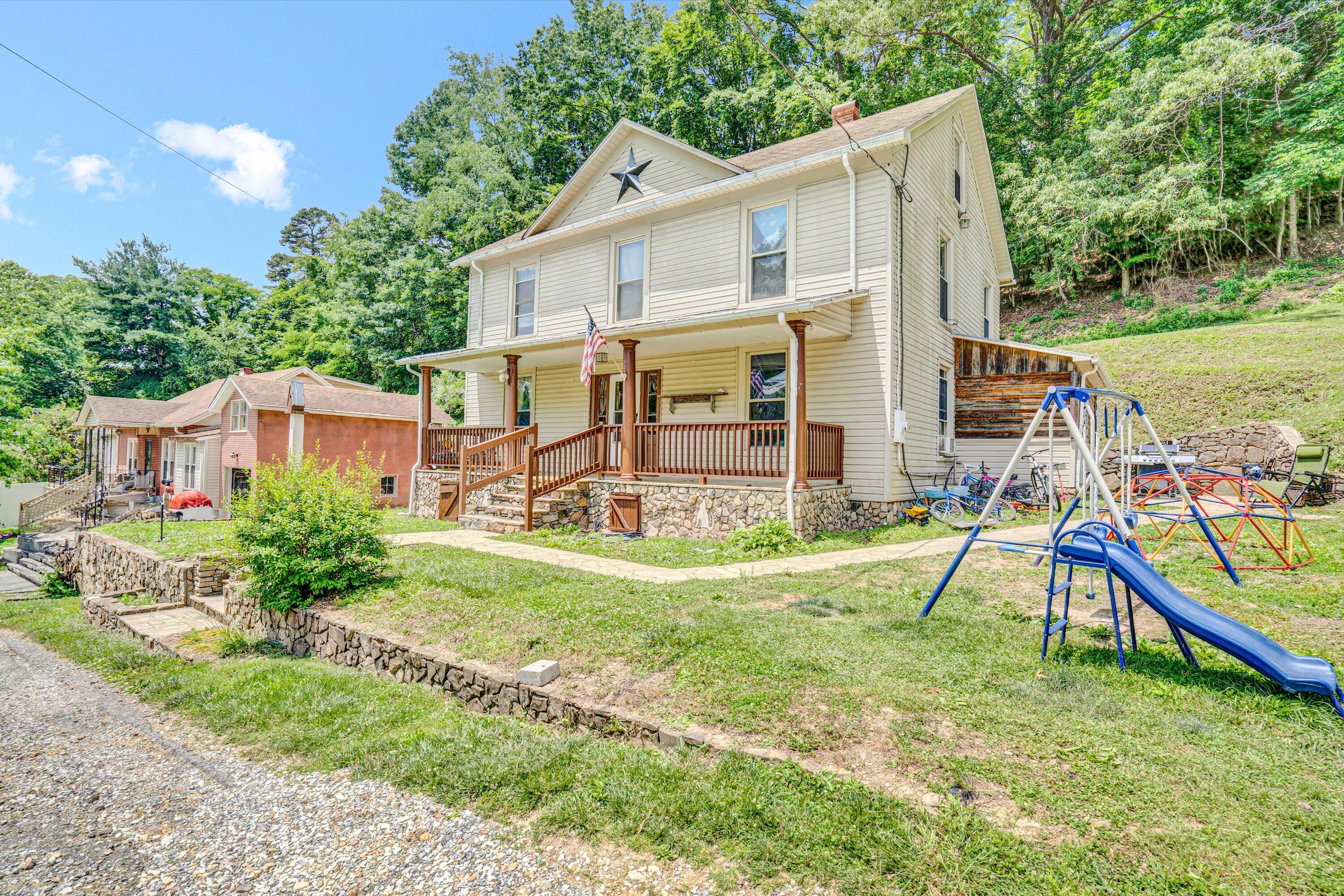 131 Indian Ln, Eagle Rock, Virginia image 1