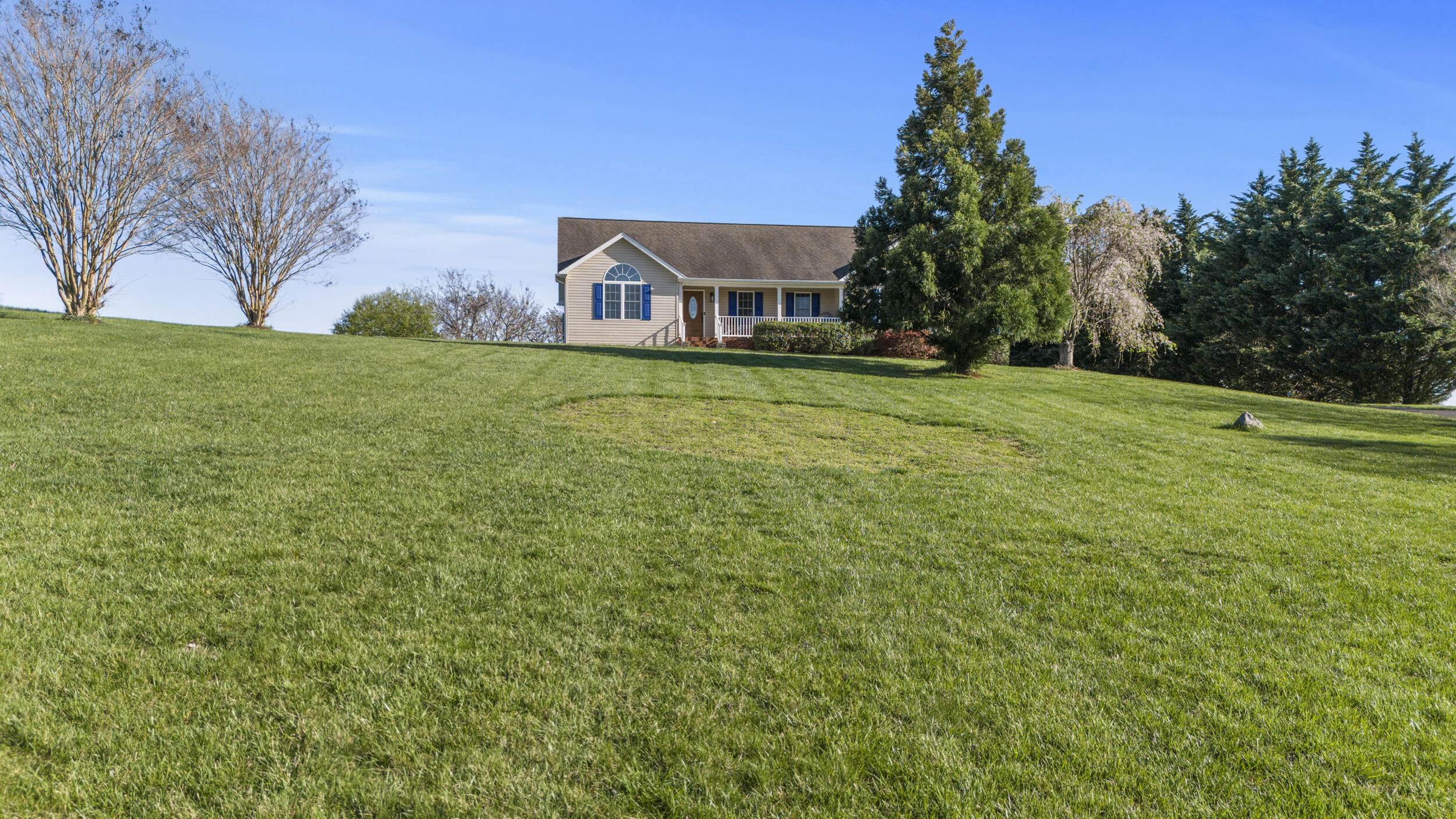 3676 Horseshoe Bend Rd, Goodview, Virginia image 5