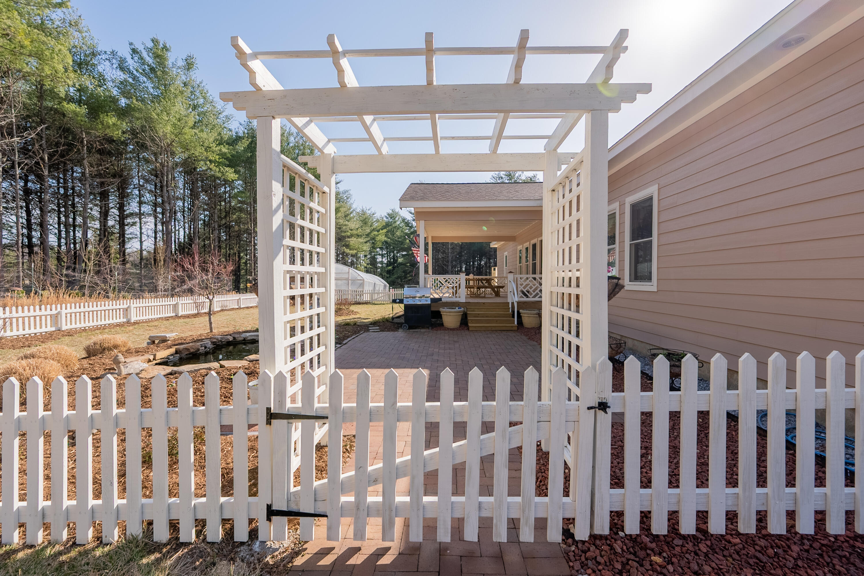 981 Alum Ridge Rd, Willis, Virginia image 3