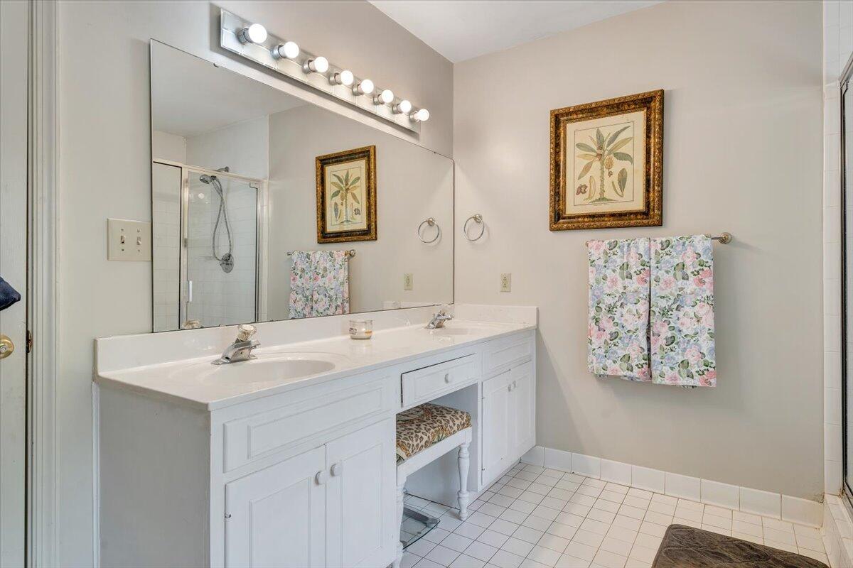 6020 Cavalier Dr, Roanoke, Virginia image 45