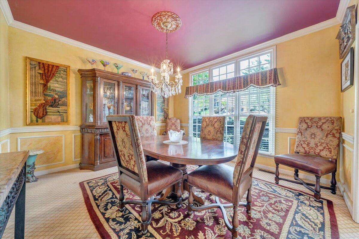 6020 Cavalier Dr, Roanoke, Virginia image 11