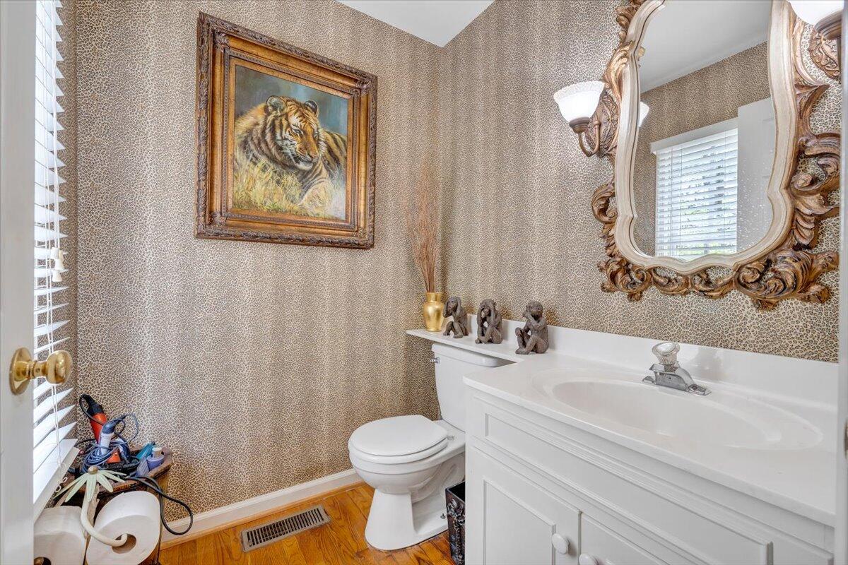 6020 Cavalier Dr, Roanoke, Virginia image 34