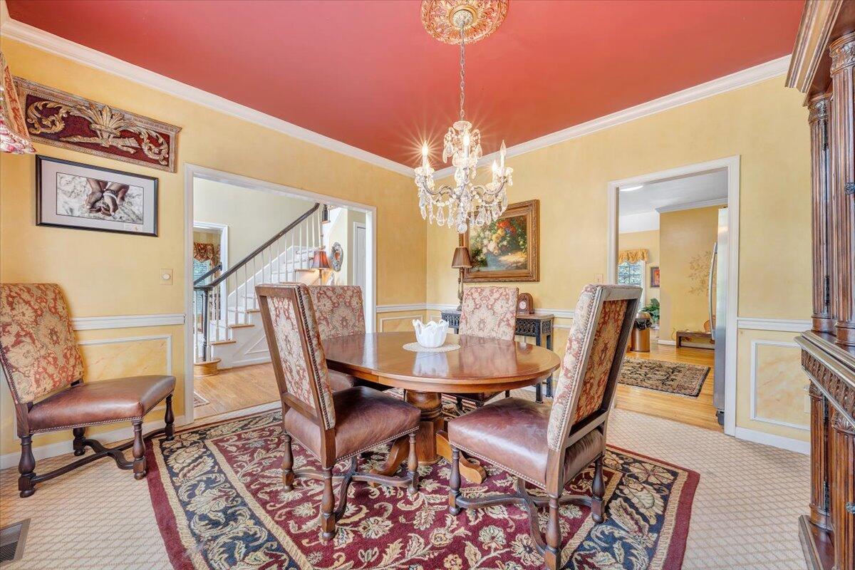 6020 Cavalier Dr, Roanoke, Virginia image 13