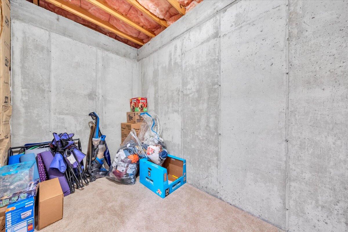 595 Iron Ridge Rd, Rocky Mount, Ohio image 36