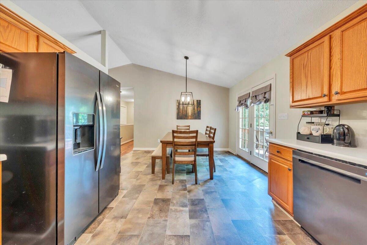 595 Iron Ridge Rd, Rocky Mount, Ohio image 16
