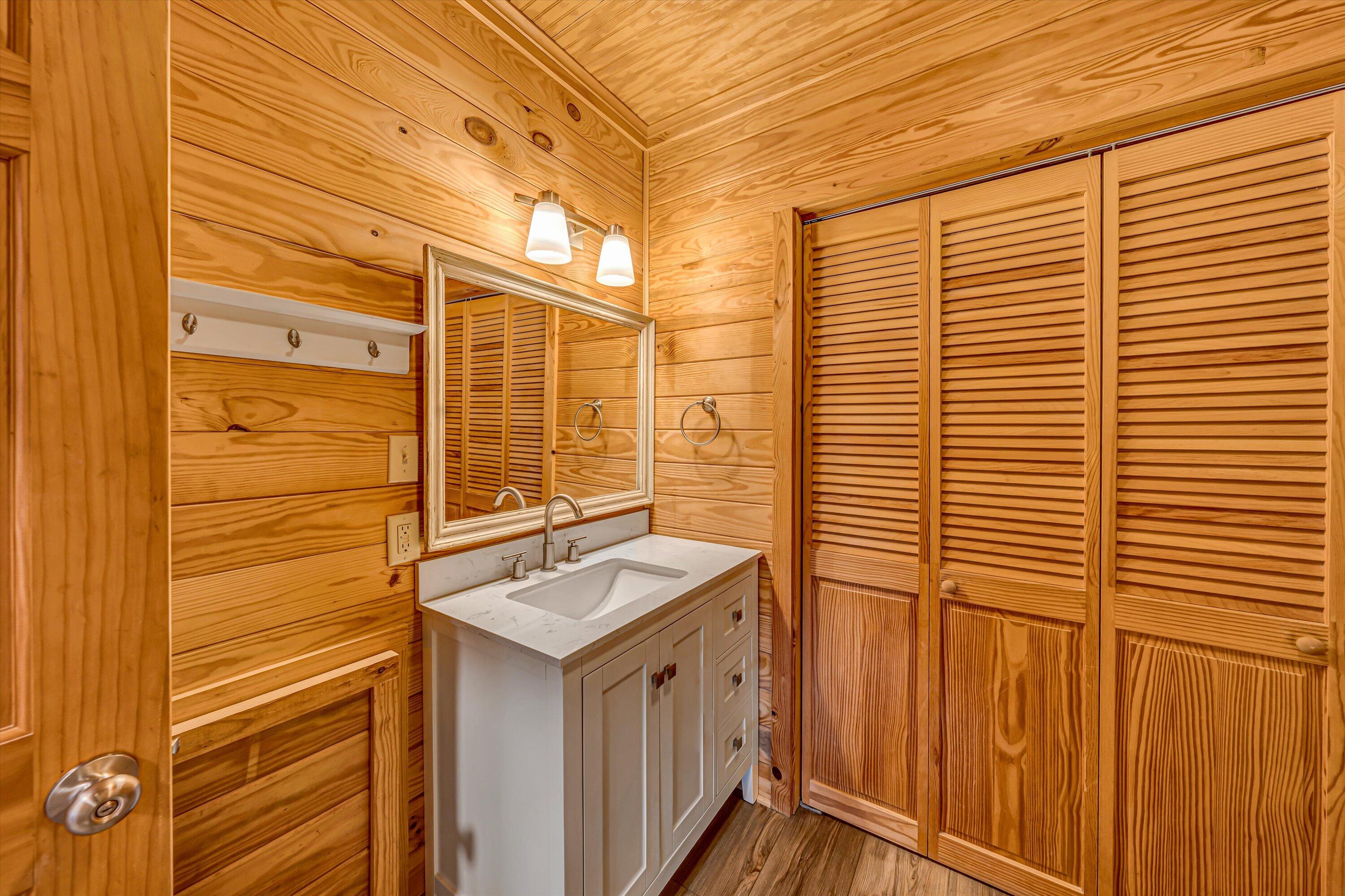 135 Holyfield Ln, Moneta, Virginia image 14