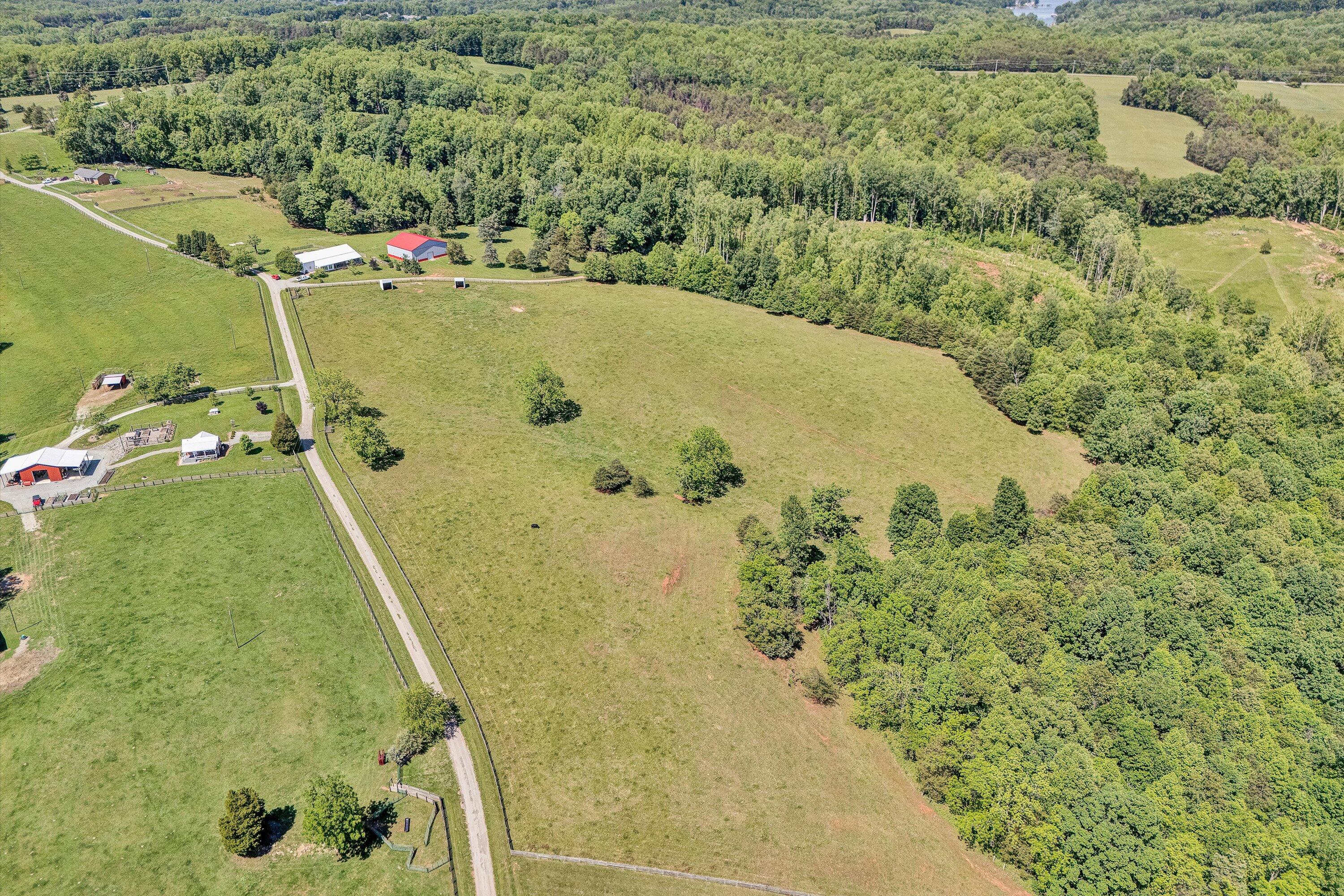 135 Holyfield Ln, Moneta, Virginia image 38