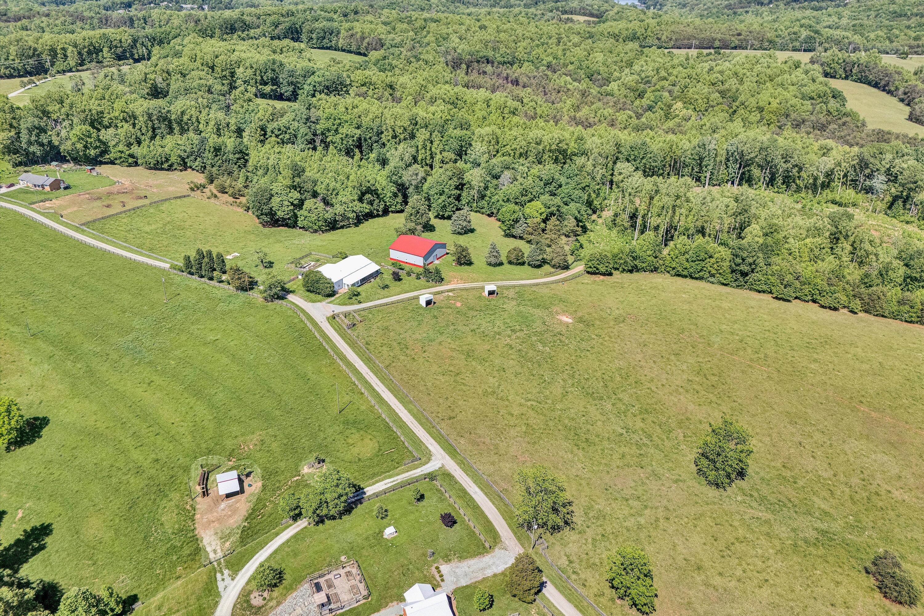 135 Holyfield Ln, Moneta, Virginia image 37