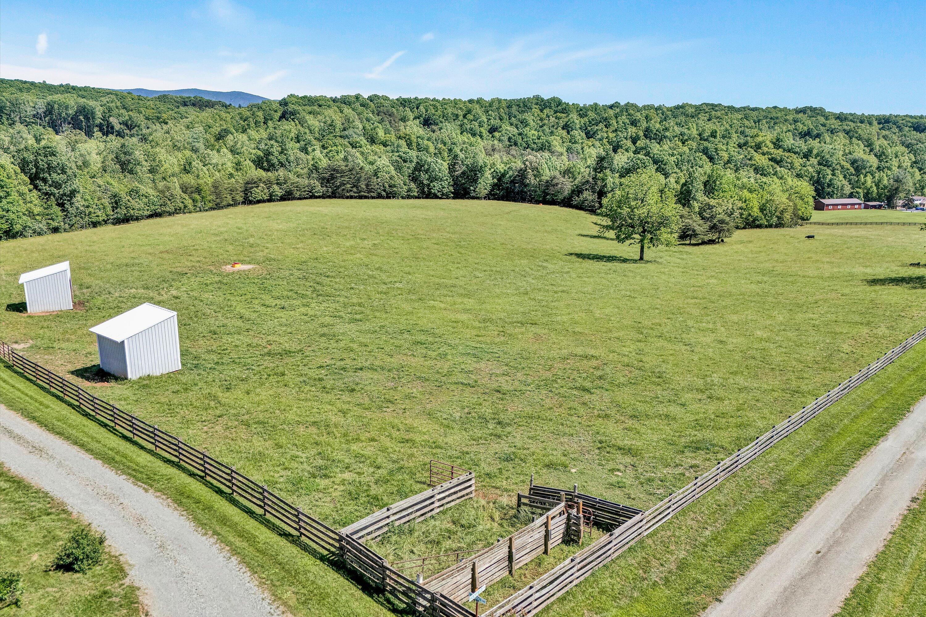 135 Holyfield Ln, Moneta, Virginia image 36