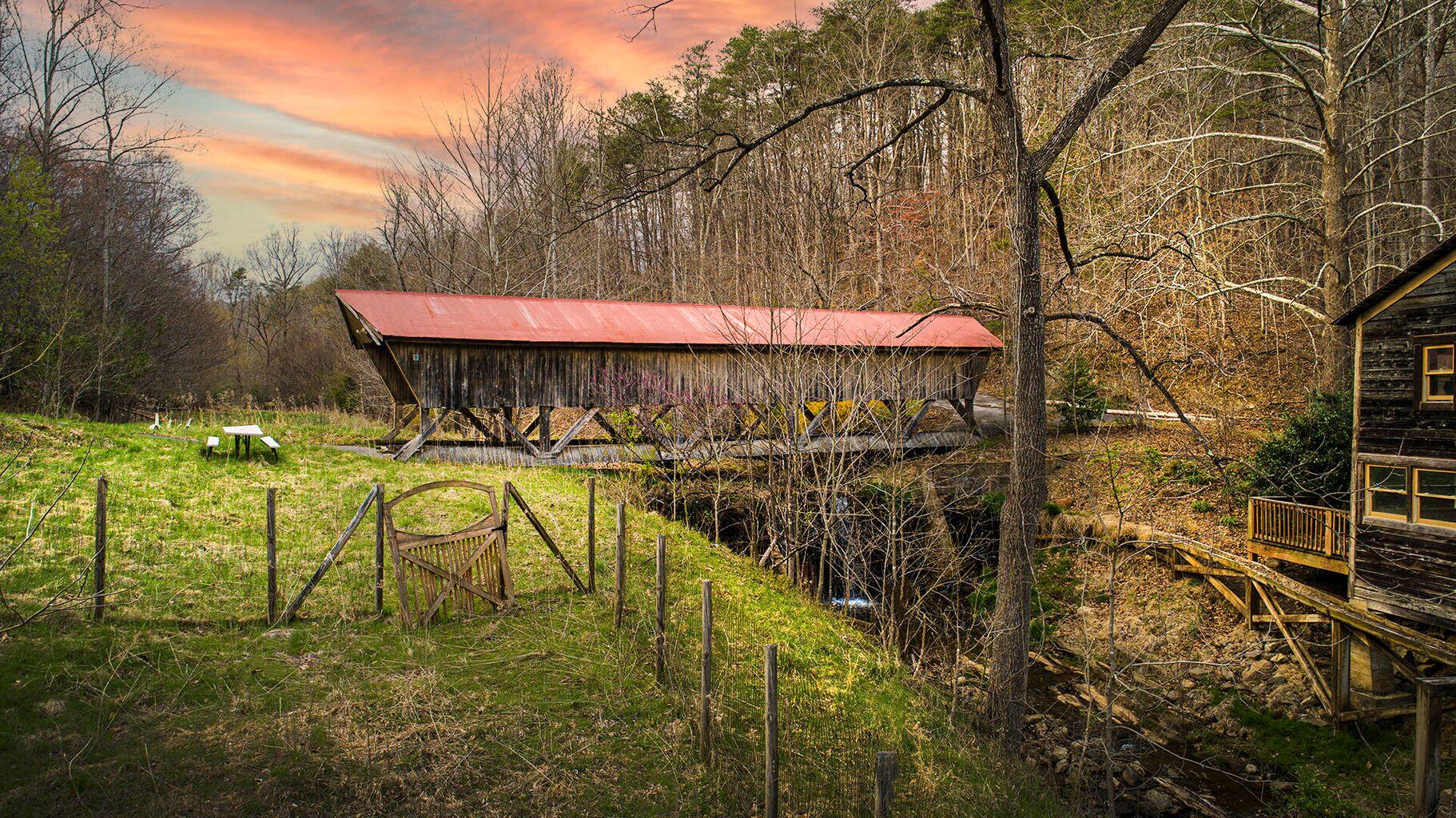 Tall Pine Ln, Roanoke, Virginia image 9