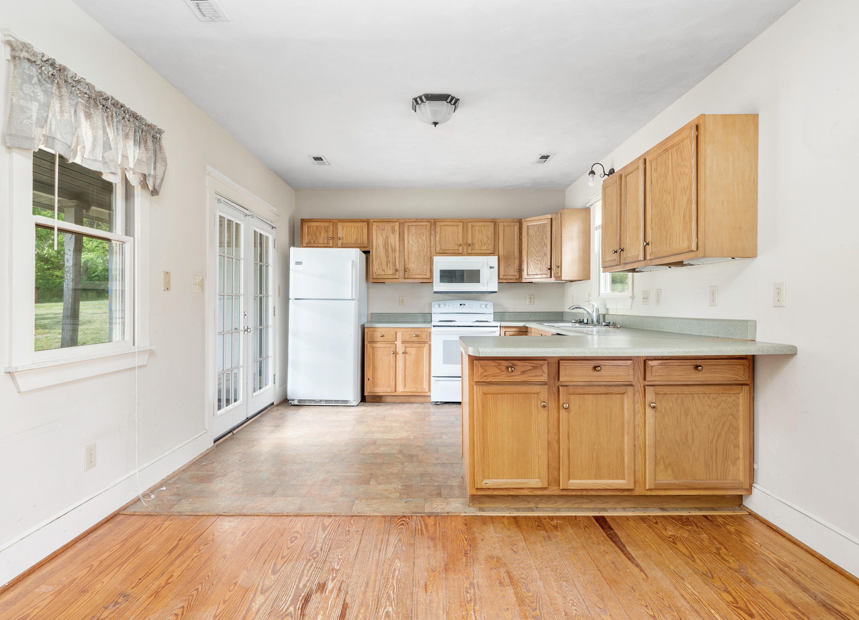 250 Old Hollow Rd, Buchanan, Virginia image 5