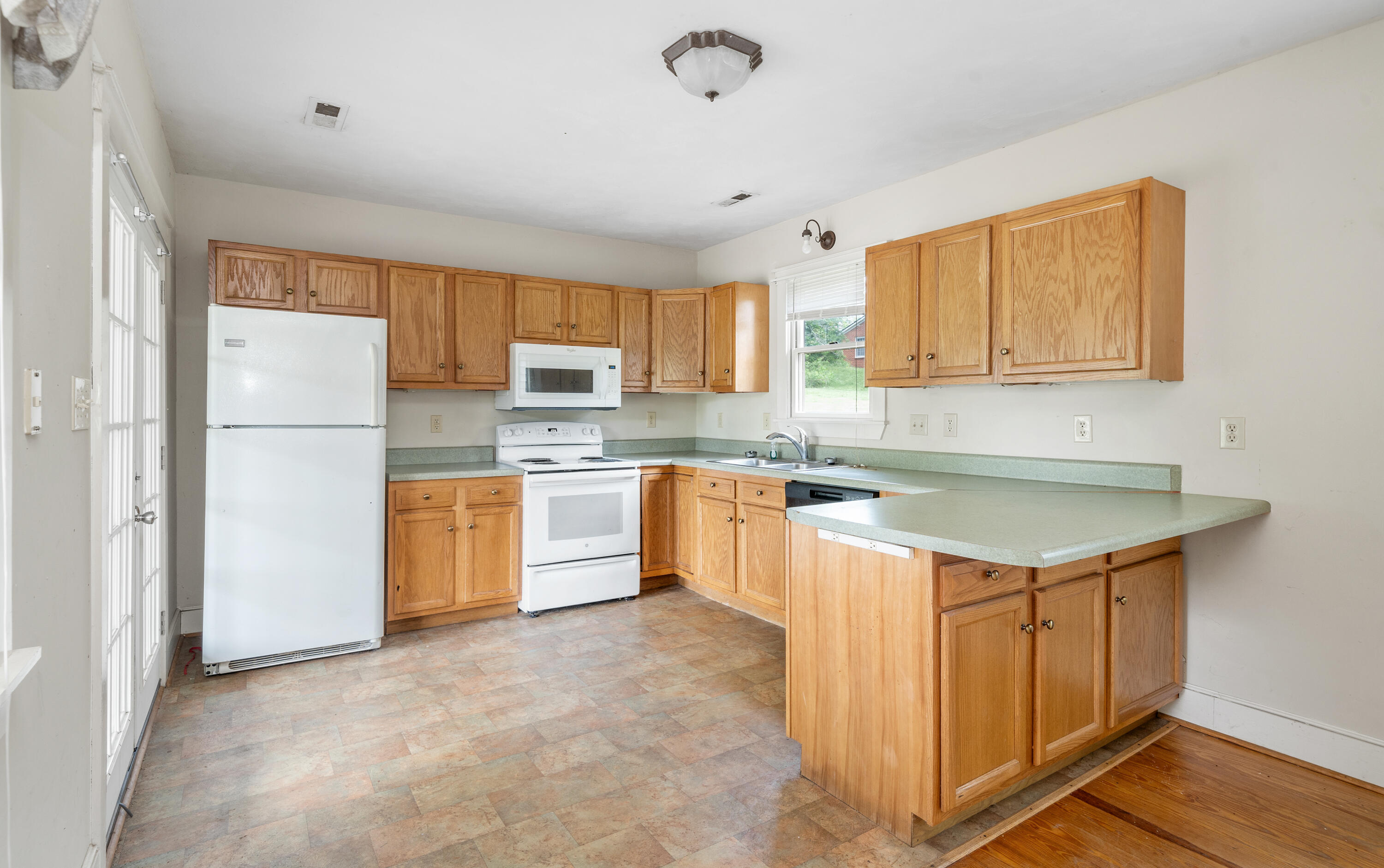250 Old Hollow Rd, Buchanan, Virginia image 6