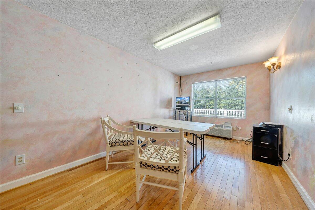 Bedford, Virginia 24523, United States, ,11 BathroomsBathrooms,Commercial,Active,239719