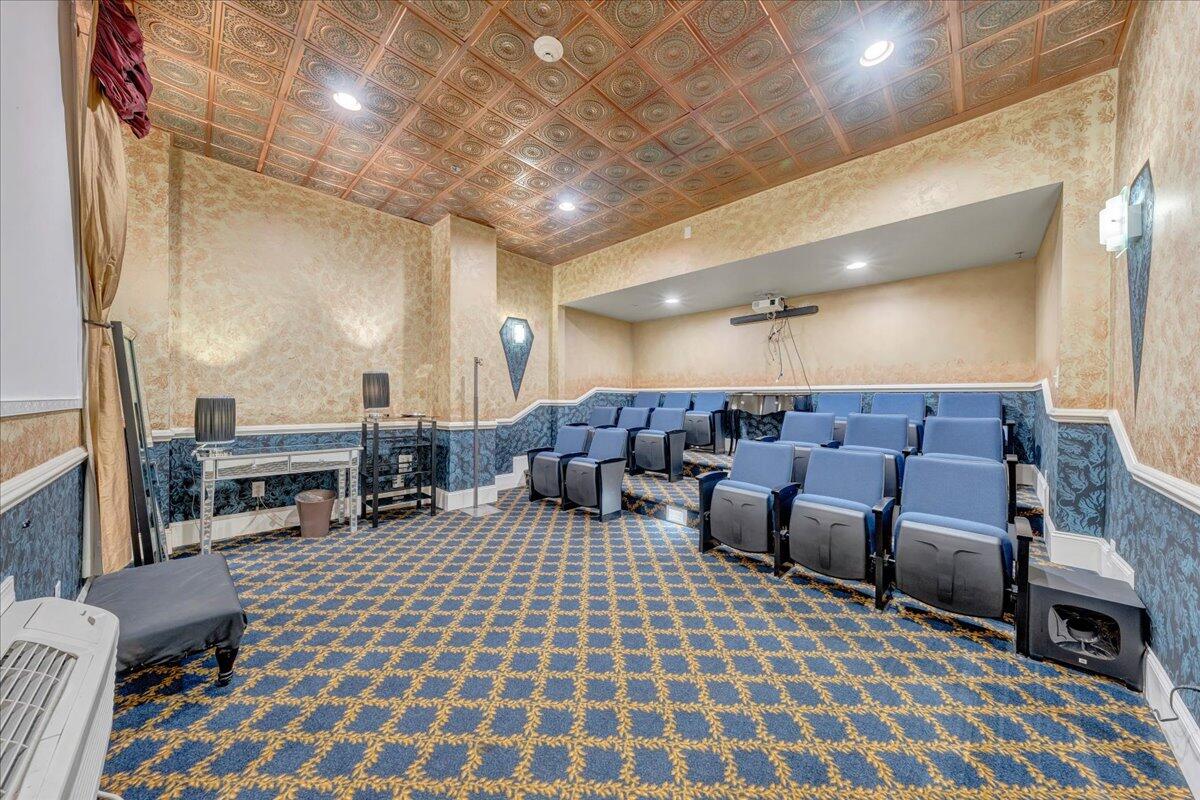 Bedford, Virginia 24523, United States, ,11 BathroomsBathrooms,Commercial,Active,239719