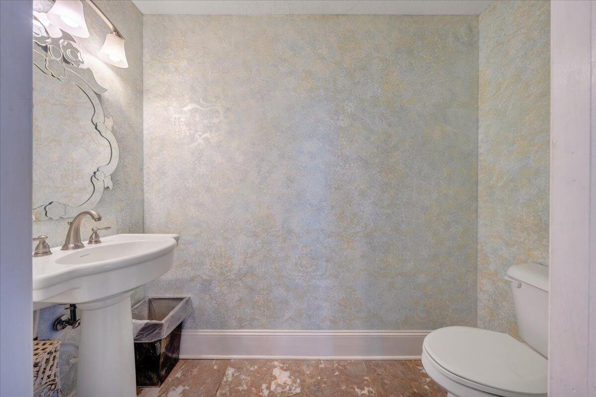 Bedford, Virginia 24523, United States, ,11 BathroomsBathrooms,Commercial,Active,239719