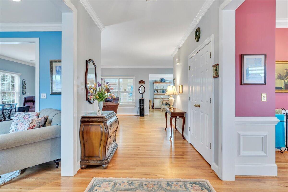 611 Highfield Rd, Salem, Virginia image 4