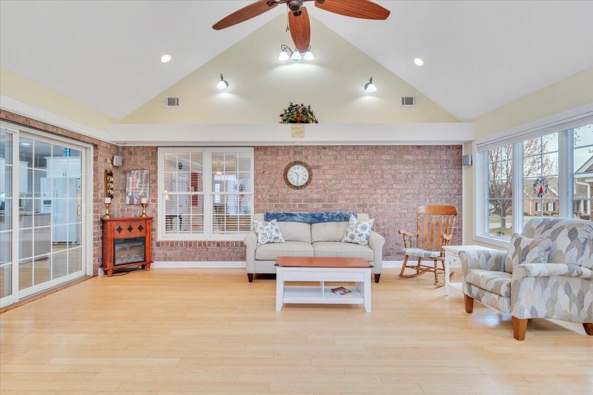 611 Highfield Rd, Salem, Virginia image 46