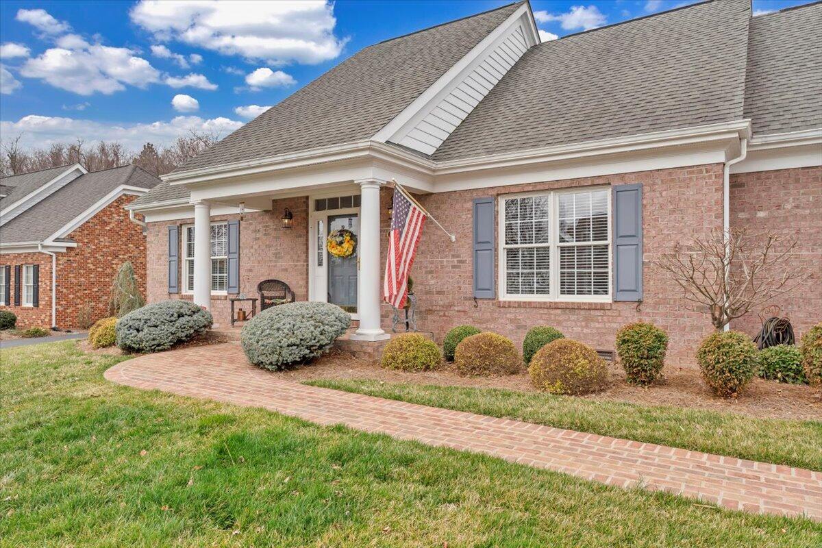 611 Highfield Rd, Salem, Virginia image 2