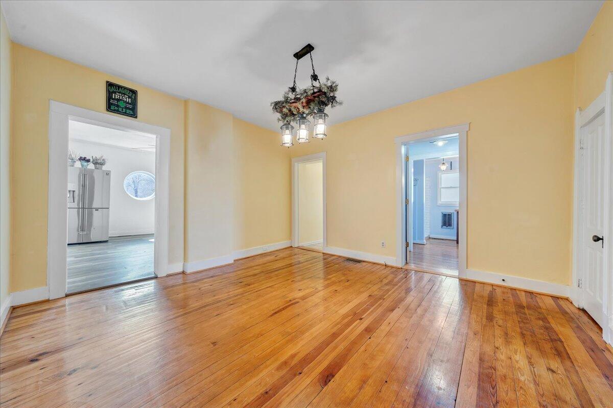 8 Middle St, New Castle, Virginia image 34