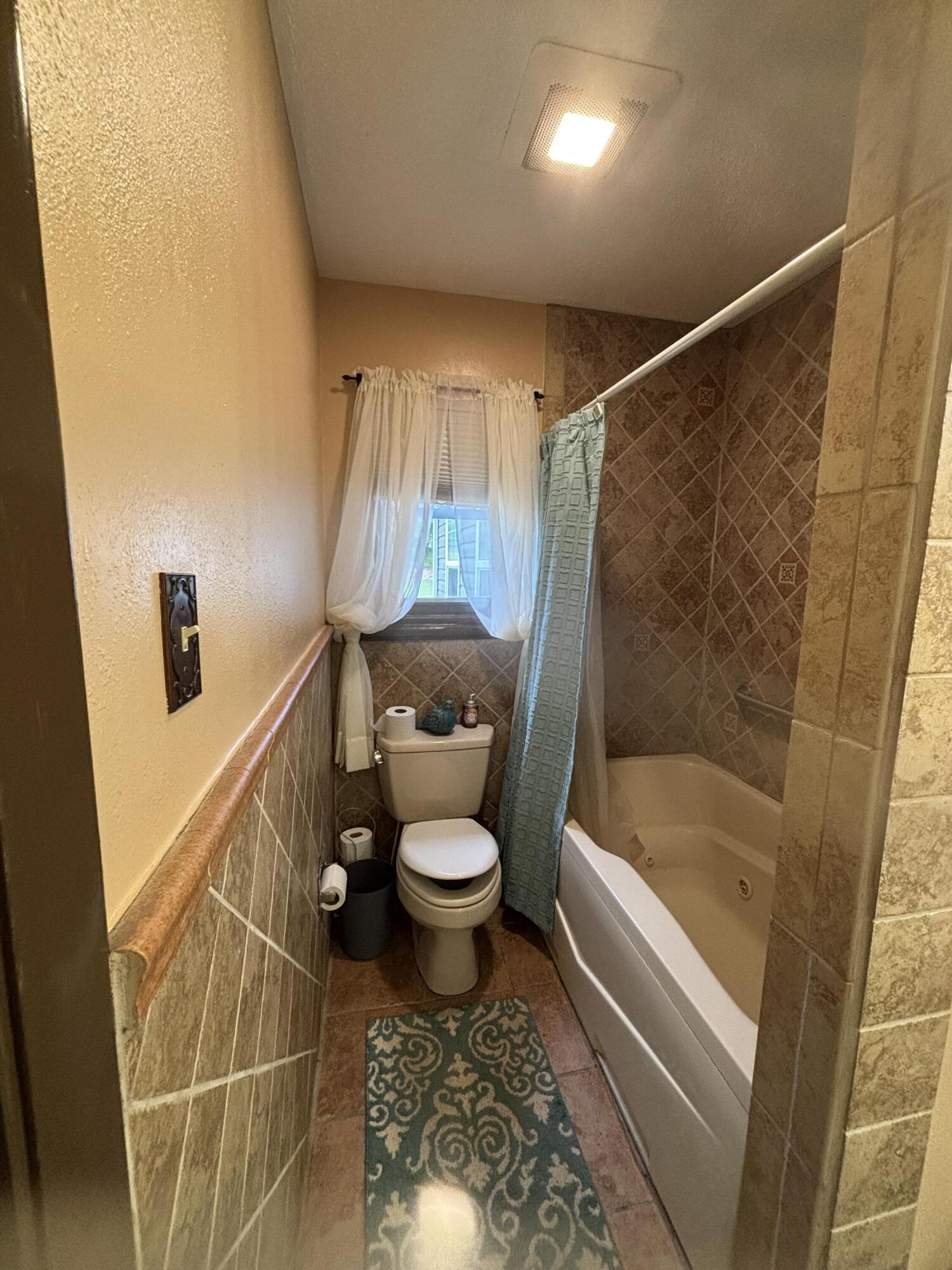 3924 St James Cir, Roanoke, Ohio image 13