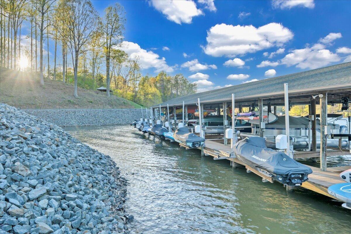 231 Mountain Cove Dr #5, Hardy, Virginia image 3