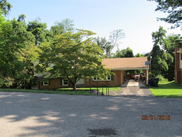 2521 Lakeview Dr, Roanoke, Virginia image 1