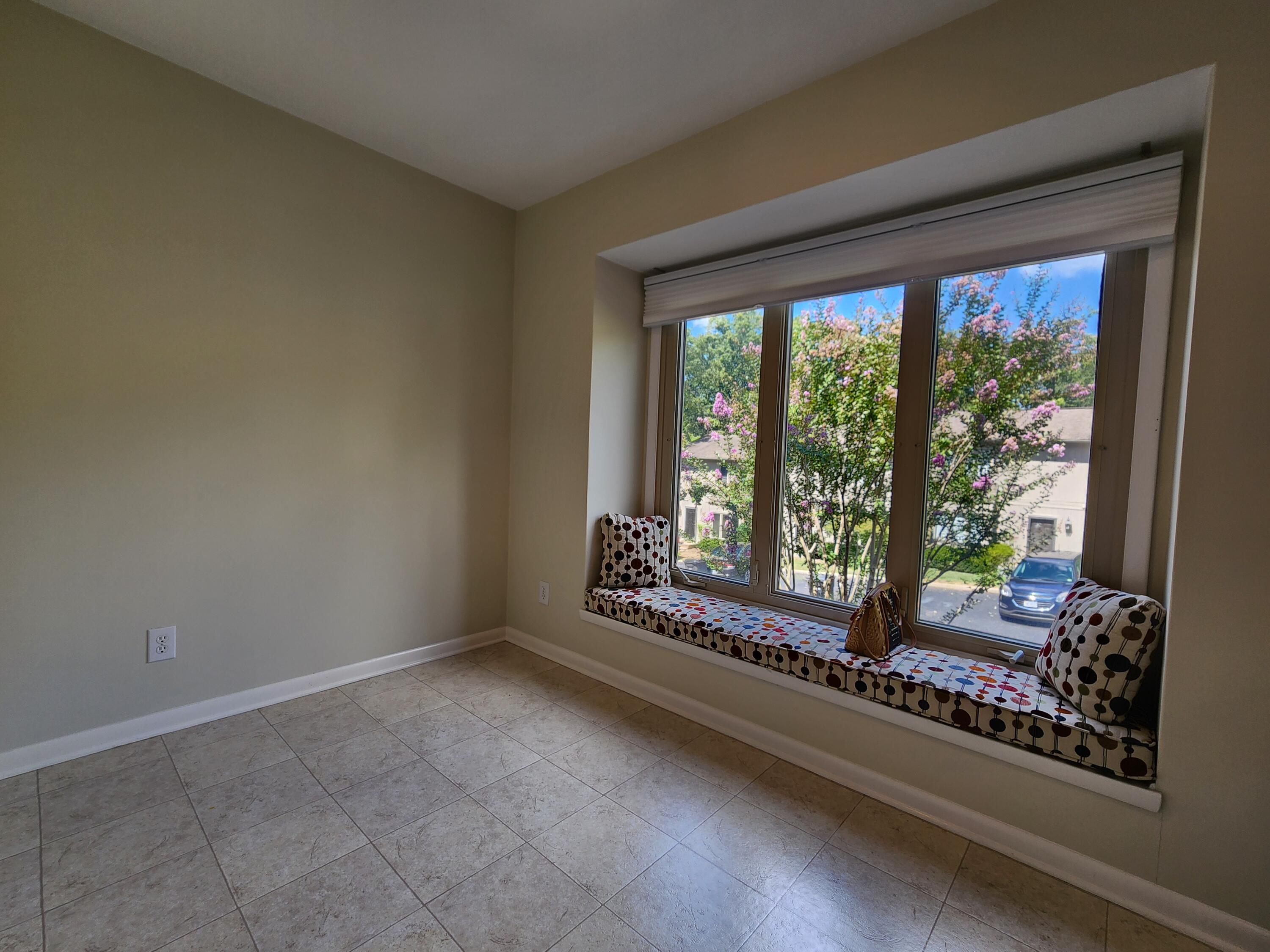 Roanoke, Virginia 24018, United States, 3 Bedrooms Bedrooms, ,3 BathroomsBathrooms,Residential,Active,239475