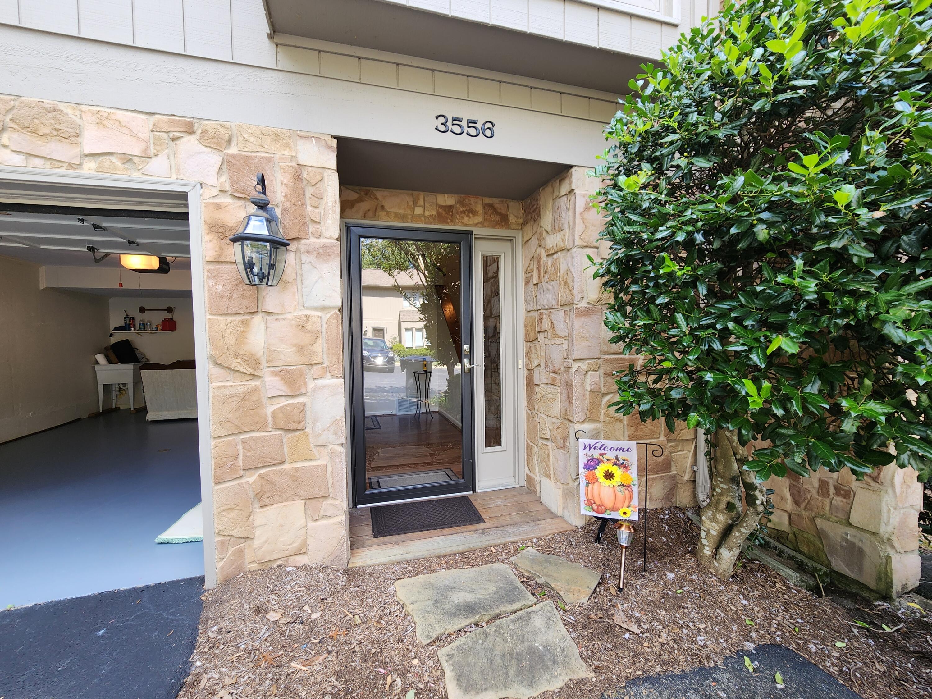 Roanoke, Virginia 24018, United States, 3 Bedrooms Bedrooms, ,3 BathroomsBathrooms,Residential,Active,239475