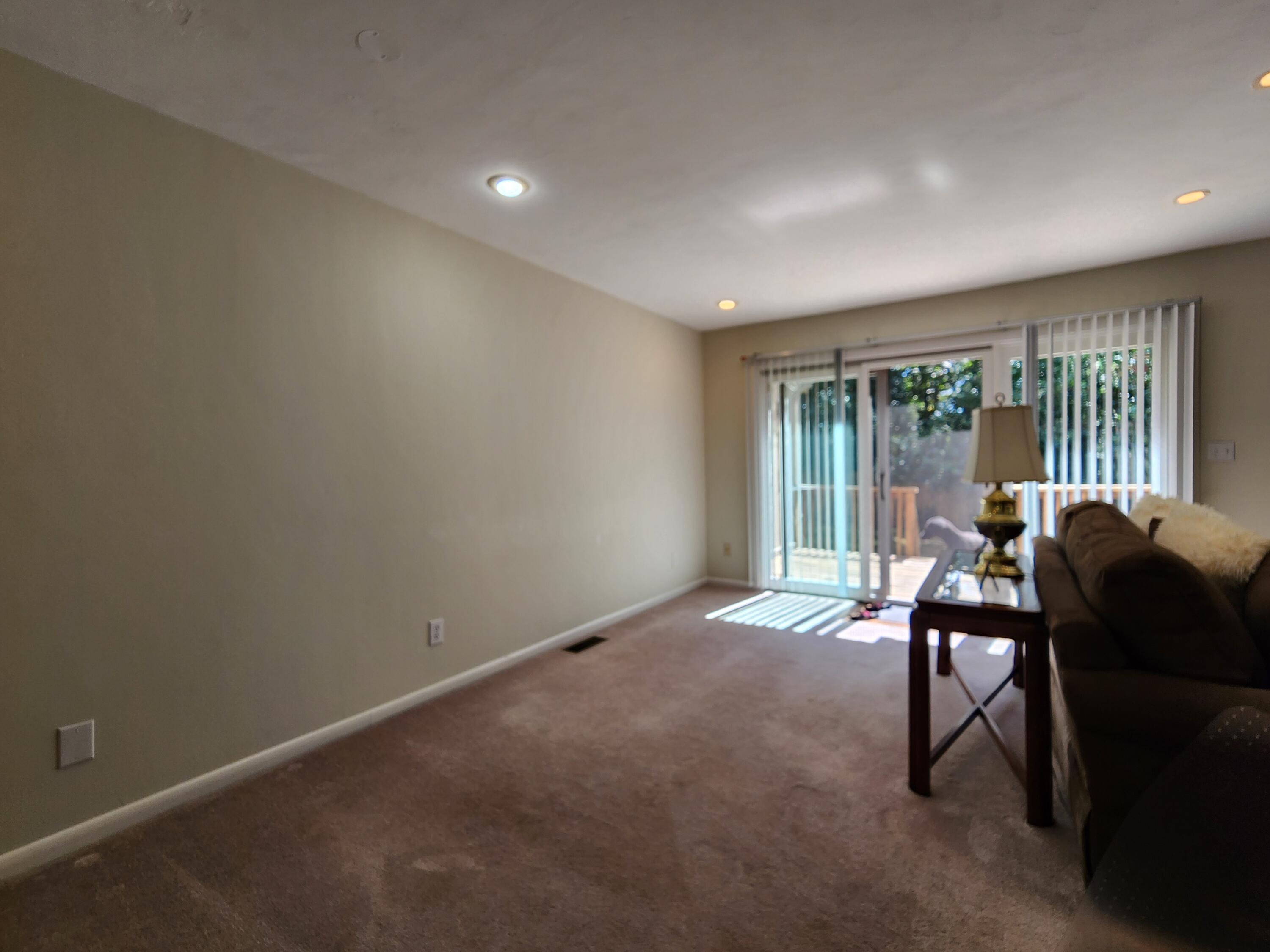 Roanoke, Virginia 24018, United States, 3 Bedrooms Bedrooms, ,3 BathroomsBathrooms,Residential,Active,239475