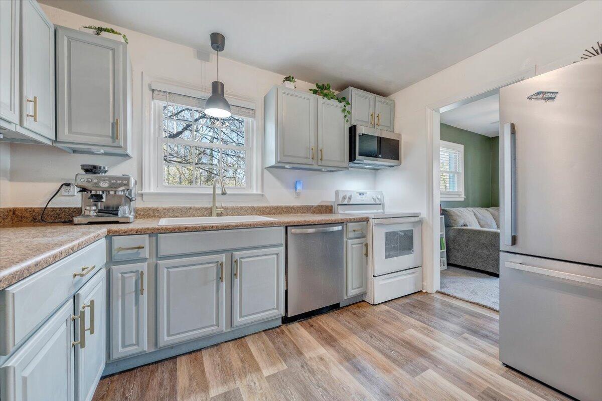 331 Ross St, Salem, Virginia image 7