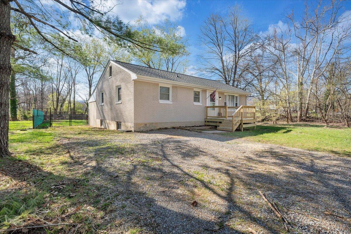 331 Ross St, Salem, Virginia image 35