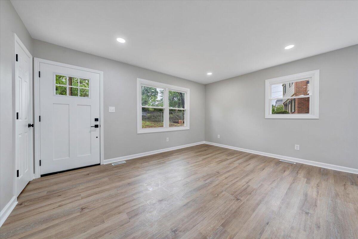 2801 Woodlawn Ave, Roanoke, Virginia image 4