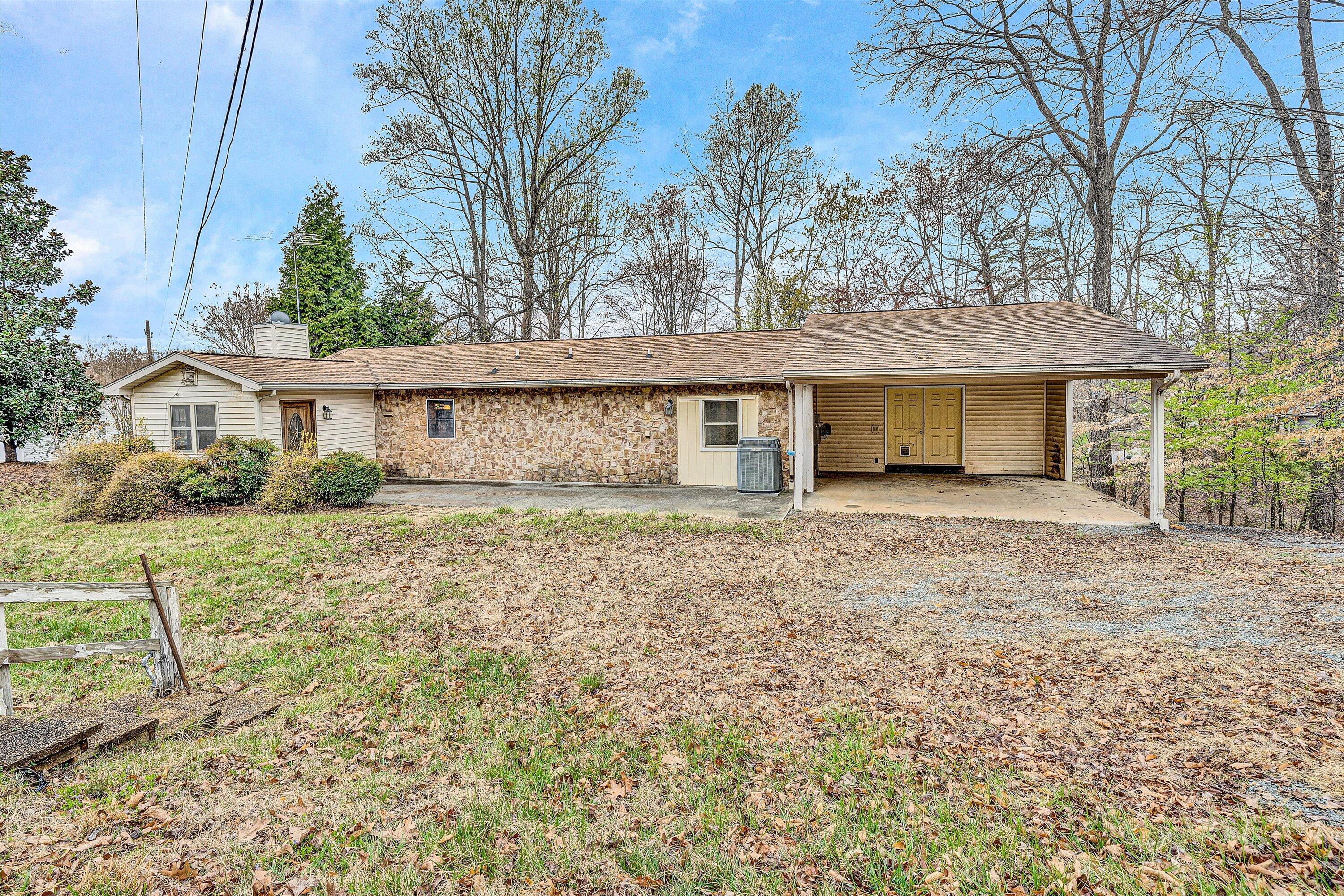 320 Fingerlake Rd, Penhook, Virginia image 8