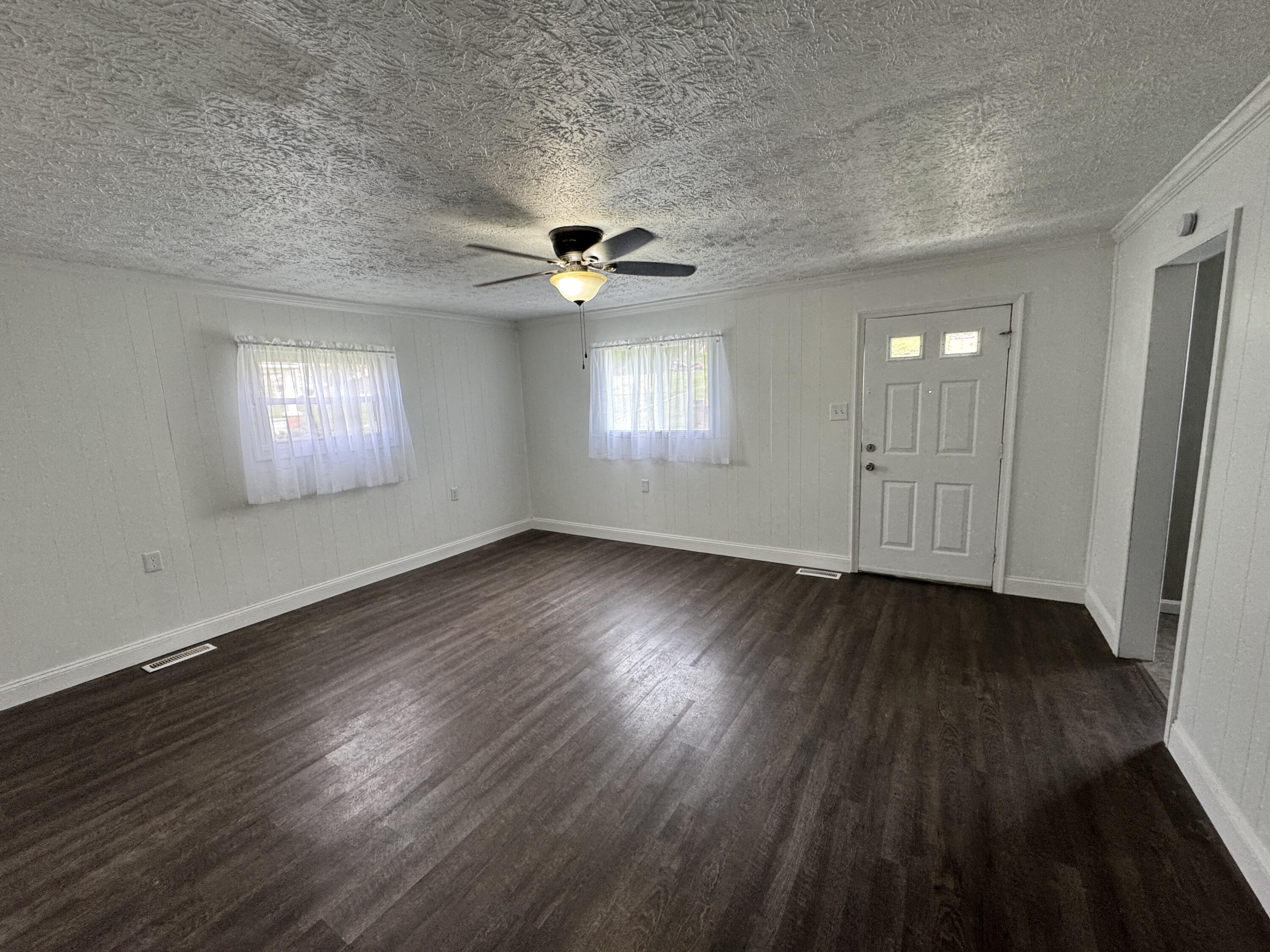814 N N Rockbridge Ave, Covington, Virginia image 12
