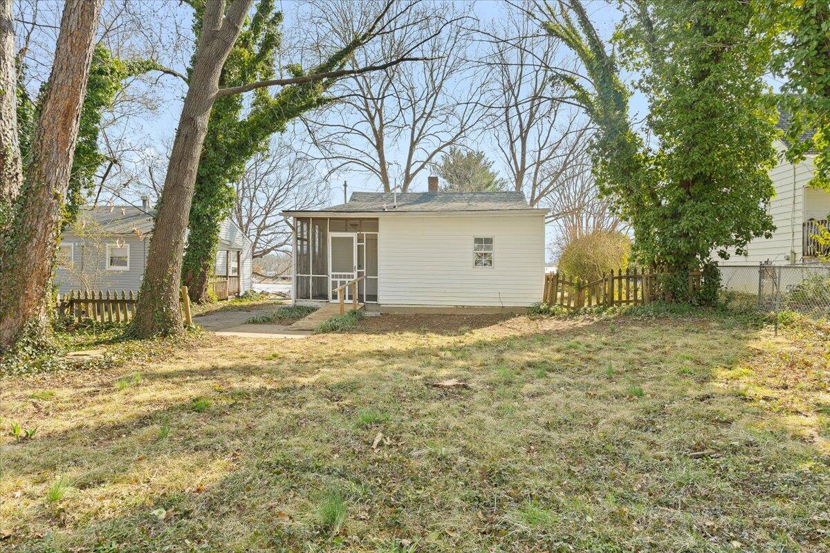 3925 Vermont Ave, Roanoke, Virginia image 20