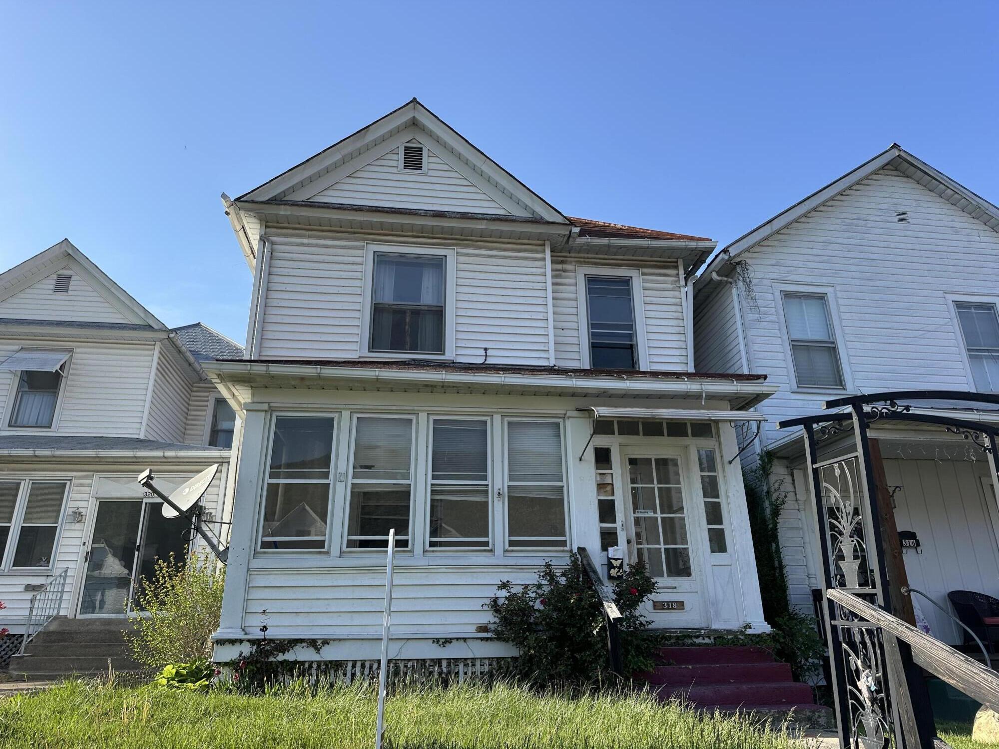 318 W Ridgeway St St, Clifton Forge, Virginia image 1