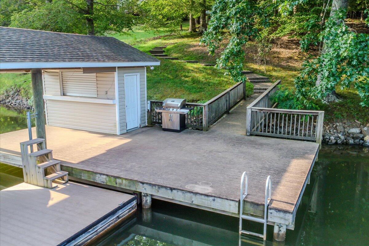 118 Woodley Rd, Moneta, Virginia image 9