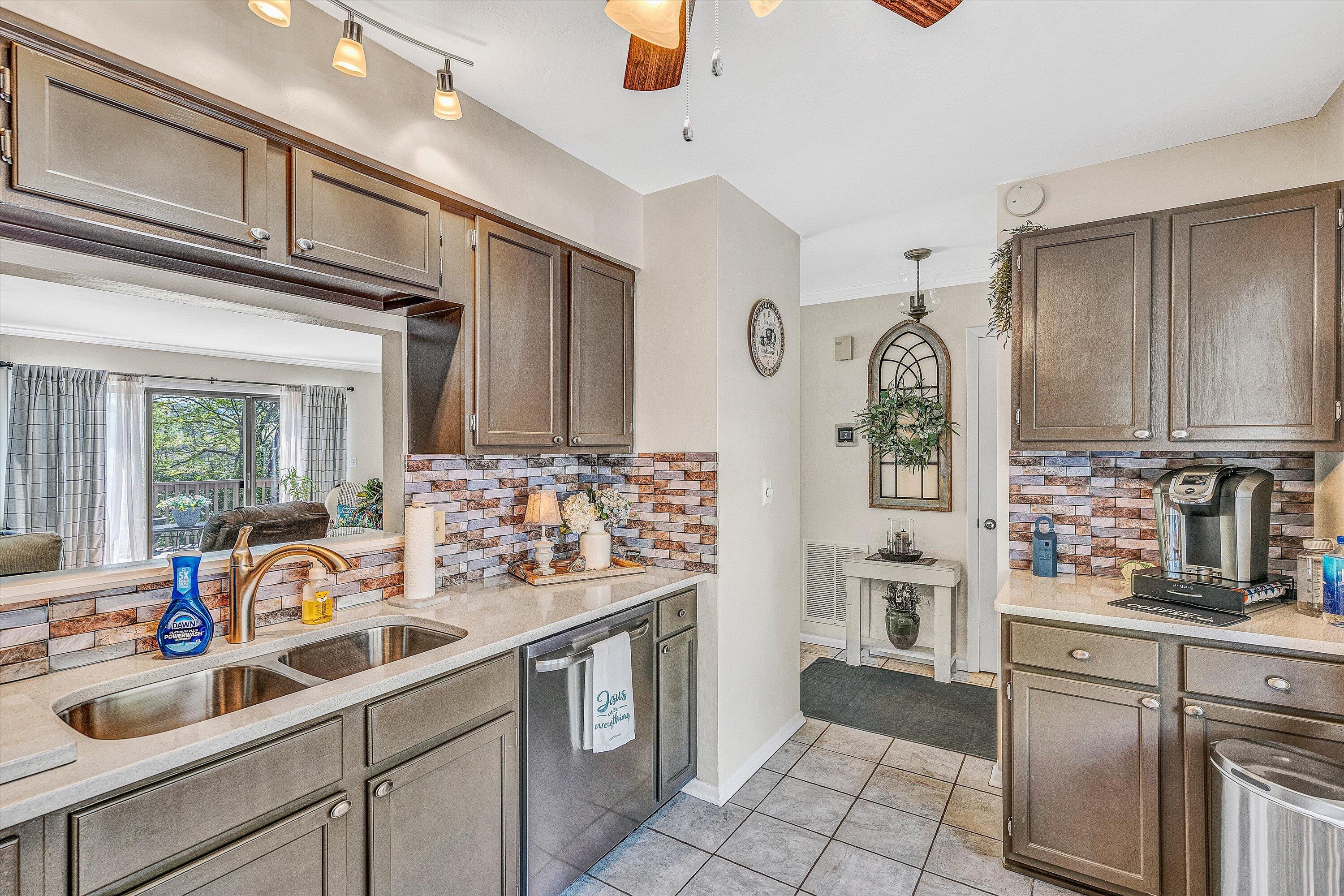 3459 Londonderry Ct, Roanoke, Ohio image 5
