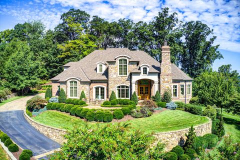 Photo of 5760 Reserve Point LN, Roanoke, VA 24018 (MLS # 924241)