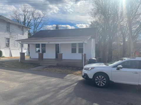 Homes For Sale - 717 Mississippi Ave<br/> Roanoke, VA 24012
