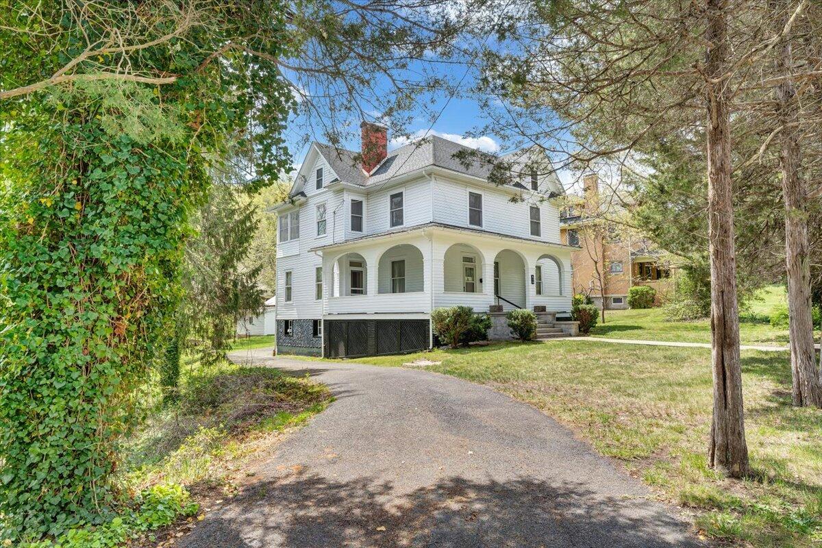 616 Midland Trl, Covington, Virginia image 1