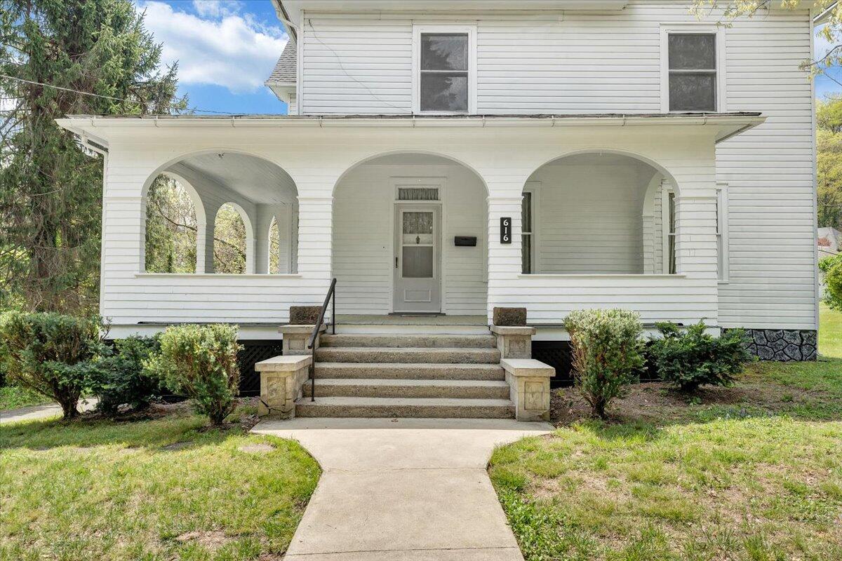 616 Midland Trl, Covington, Virginia image 3